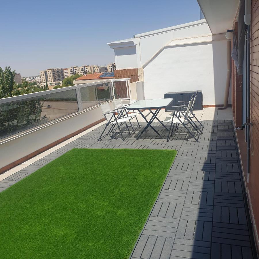 Espectacular Atico De 2 Dormitorios Con Garaje Y Terraza Privada De 30 M2 Albacete Kültér fotó